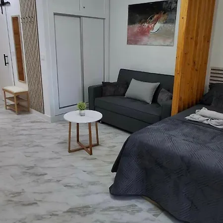 Galeon Apartment *