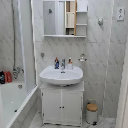 Galeon Apartment